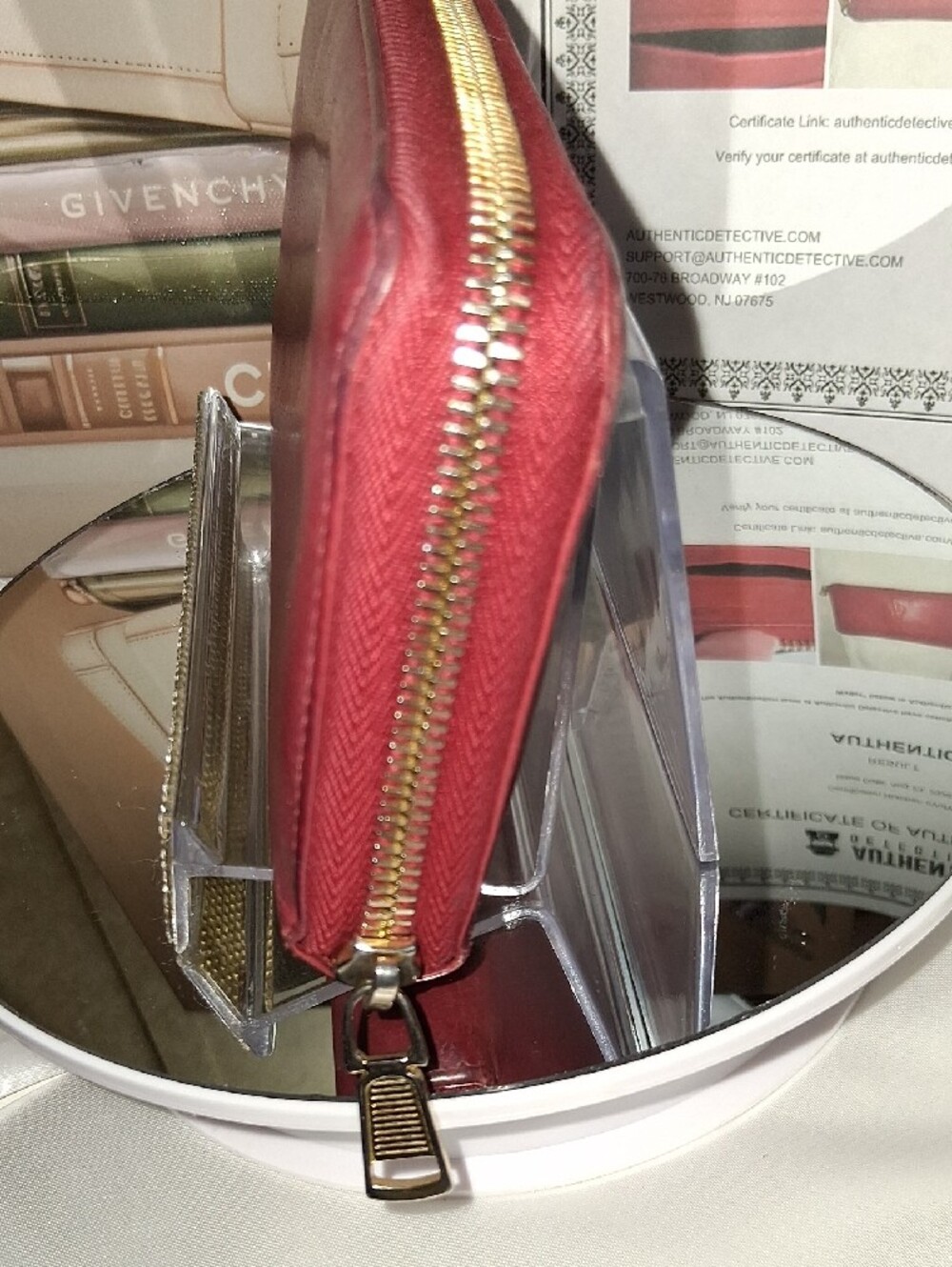 Yves Saint Laurent Burgundy Leather Zip-Around Wallet Pre-loved W/COA - Picture 4 of 13